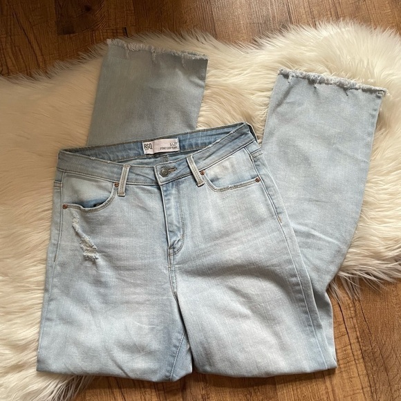 RSQ Sydney Crop Flare Jeans - Picture 3 of 7